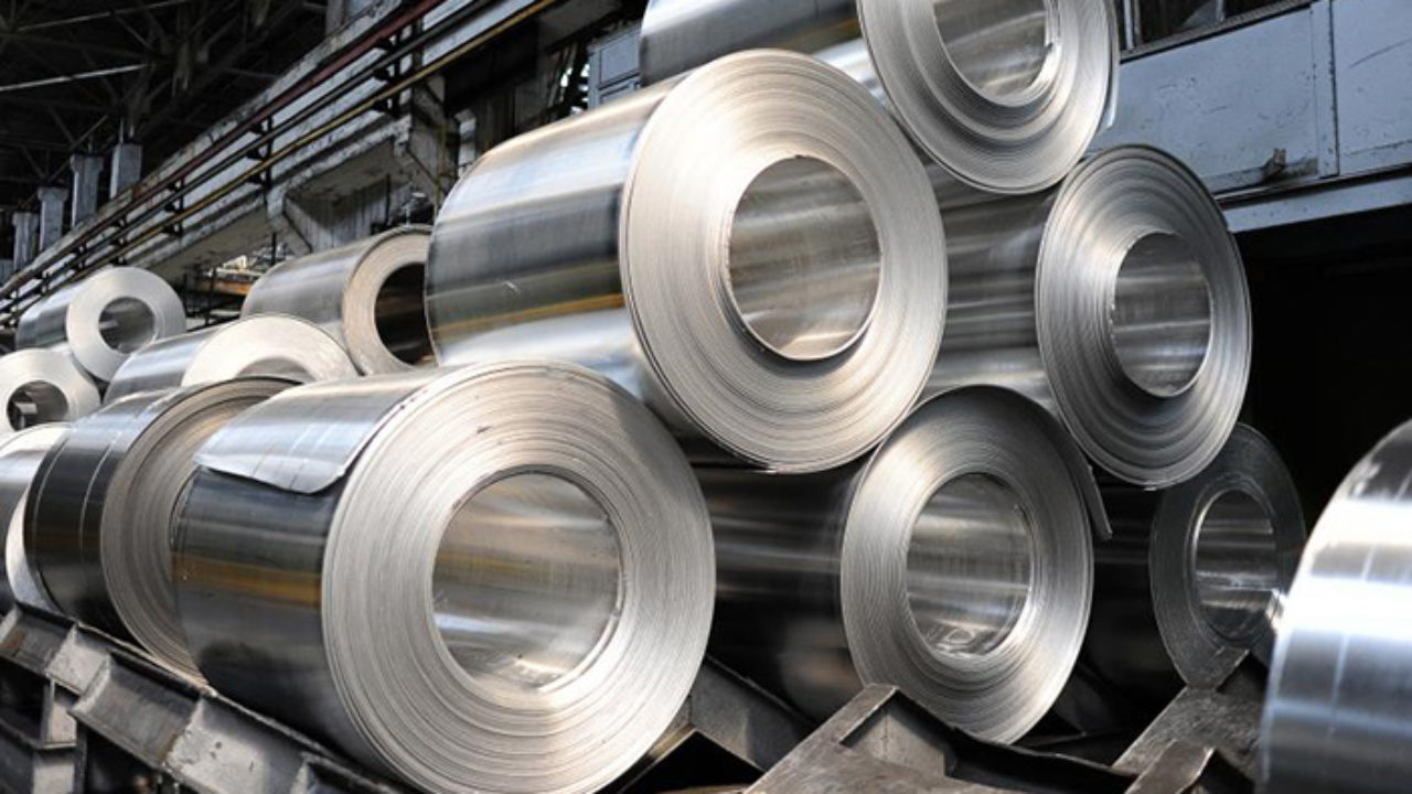 Aluminio alcanza su nivel más bajo en 5 semanas por aumento de las existencias