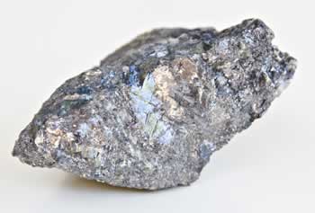 Cobre sube, plomo y zinc tocan máximos en varios meses