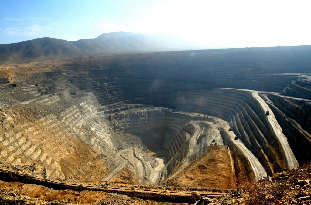 Elimina Federaci&oacute;n un tr&aacute;mite y simplifica 42 para inversiones mineras