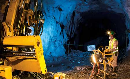 Obtienen mineros 7.5 % de aumento salarial