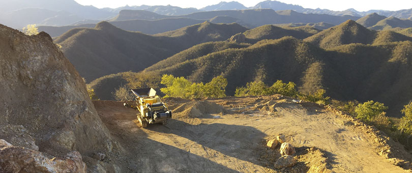 Minera Álamos comienza construcción de mina Santana